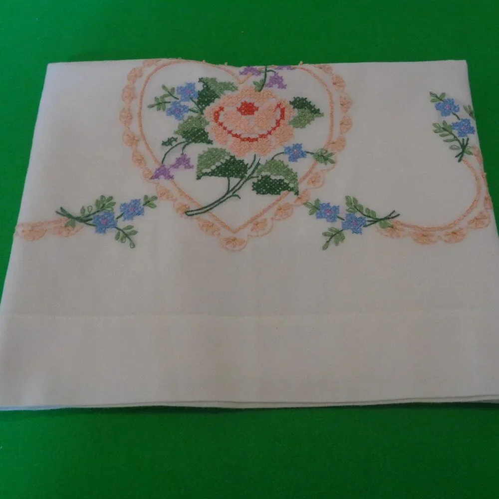 VINTAGE HAND EMBROIDERED Heart & Flowers Colors Pillow Case